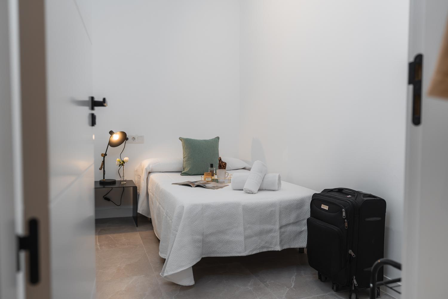 Tuguest Buensuceso Apartment Granada Exterior photo